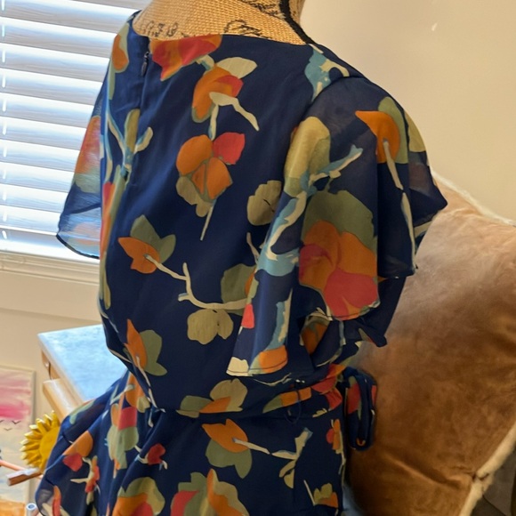 Ralph Lauren Navy Floral Black Label Designed Dress 8!! - Picture 9 of 13